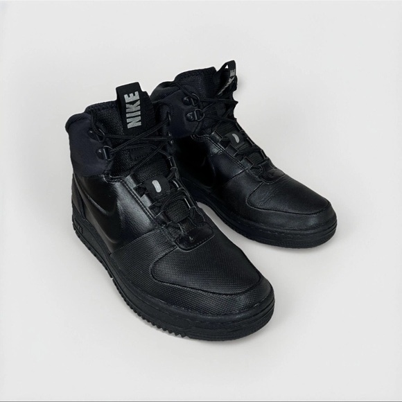 Nike Path Winter Black High Top Sneaker Size 7 BQ4223-001 - Picture 1 of 16